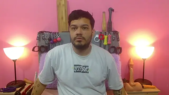 Pokazy przed kamerką – Alejandro_bdsm