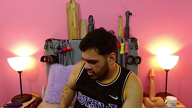 Alejandro_bdsm Webcam Show
