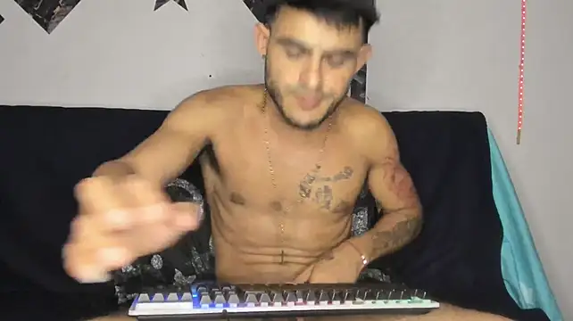 Master_King_Alex Show in webcam