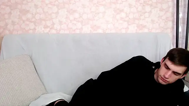 DeanWilde ওয়েবক্যাম শো