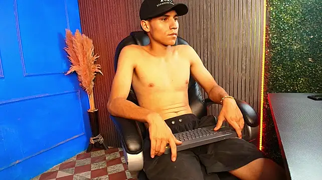 Deus_king1 Webcamshow