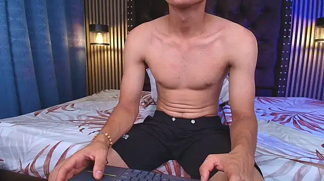 Show modela Deus_king1 na web-kameri