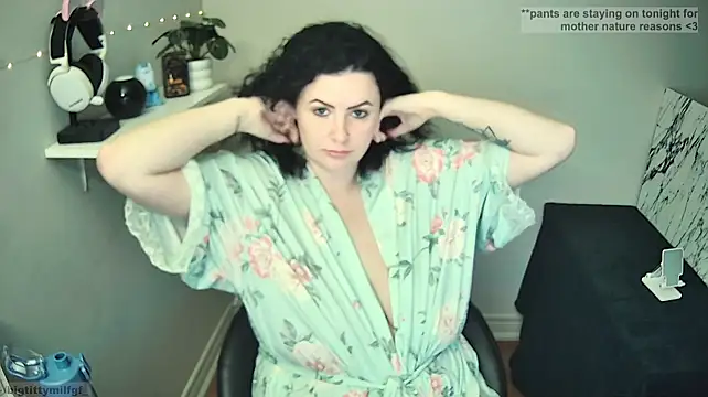 โชว์เว็บแคมของ bigtittymilfgf_