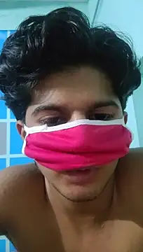 הופעת וובקאם של xxxullu