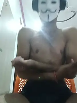 הופעת וובקאם של xxxullu