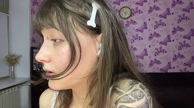 Онлайн чат XXX MarciaKenoyer