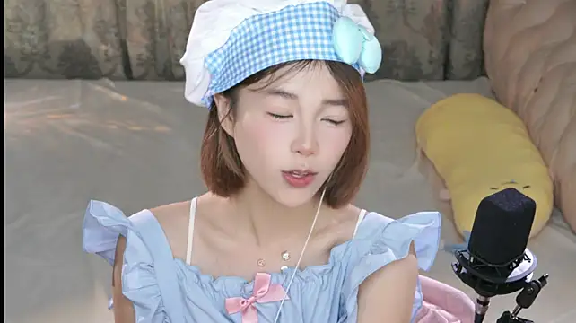 xiaolaopo's Live XXX Chat