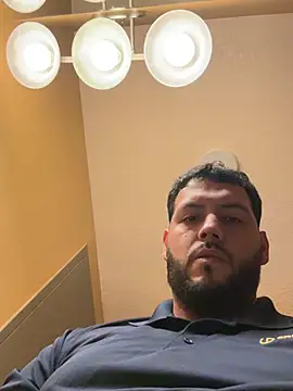 LatinoBeard01 Webcamshow