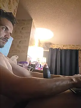 Adammiq25 Webcam Show