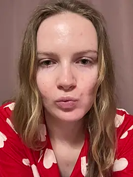 im_cutiee Adlı Modelin Canlı XXX Sohbeti