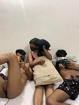 הופעת וובקאם של babygirl3some