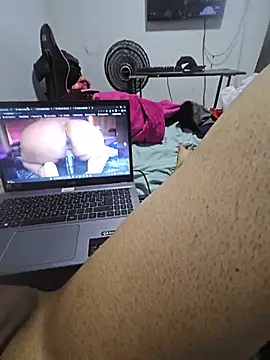 xxDevinx Show in webcam