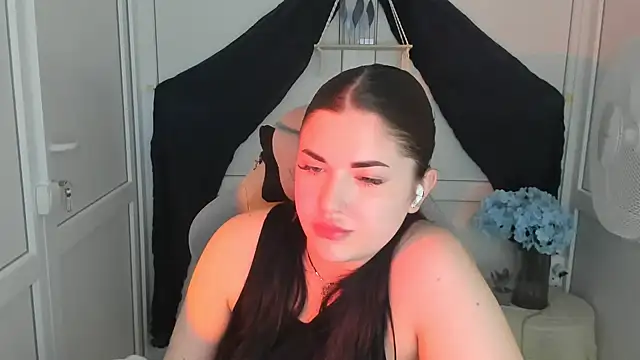 TinsleyPeach Chat XXX live