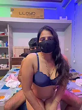 הופעת וובקאם של sexy_disha