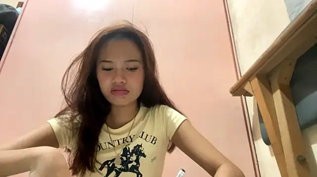 Онлайн чат XXX SimmiTimmiEE