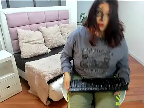 TamaraRussell 라이브 XXX 채팅