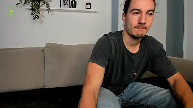 Dominic_Mercer Adlı Modelin Web Kamerası Şovu