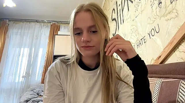 DollieMuhn Webcam show