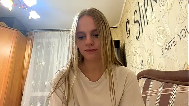 DollieMuhn's Live XXX Chat