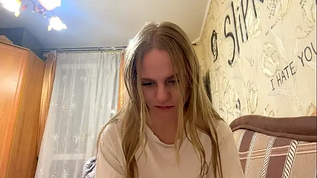 DollieMuhn's Webcam Show