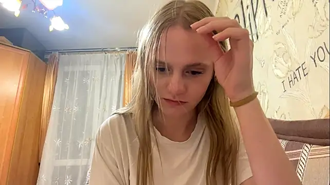 DollieMuhn's Webcam Show