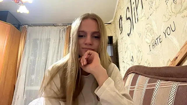 DollieMuhn's Webcam Show