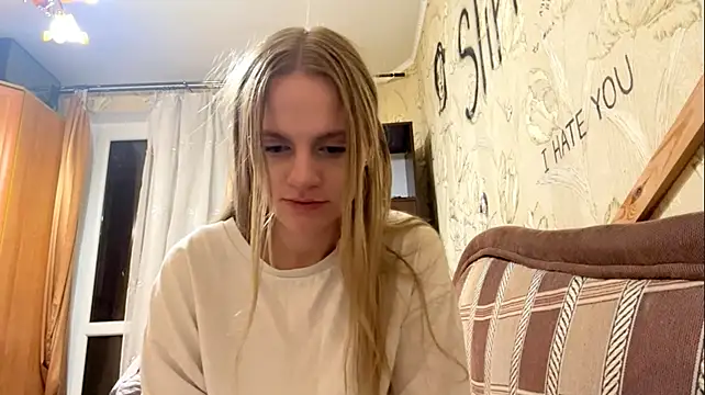 DollieMuhn Шоу с уебкамера