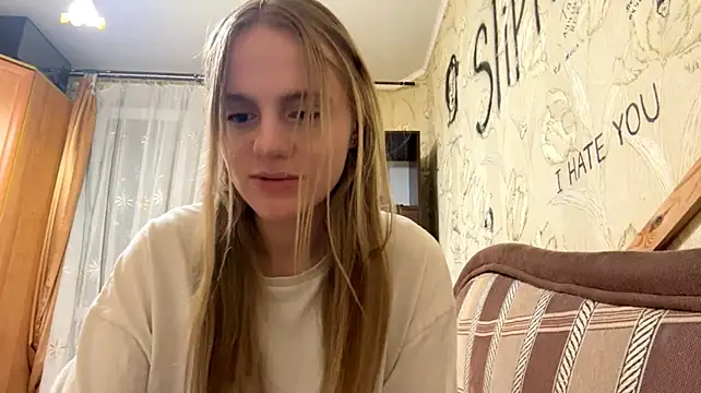 DollieMuhn's Live XXX Chat