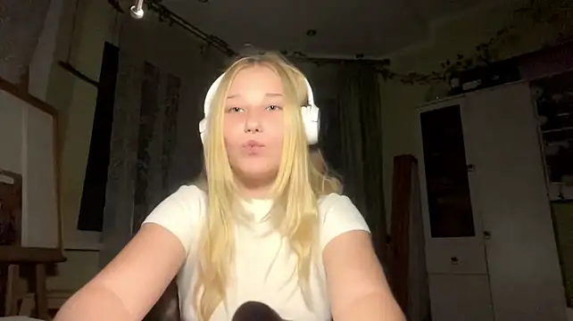 KayleighIacovone's Webcam Show