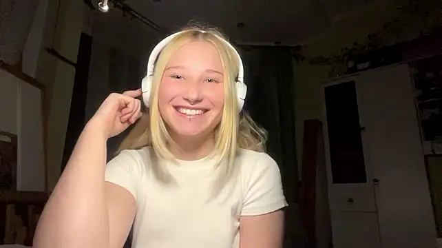 KayleighIacovone – webcam-show