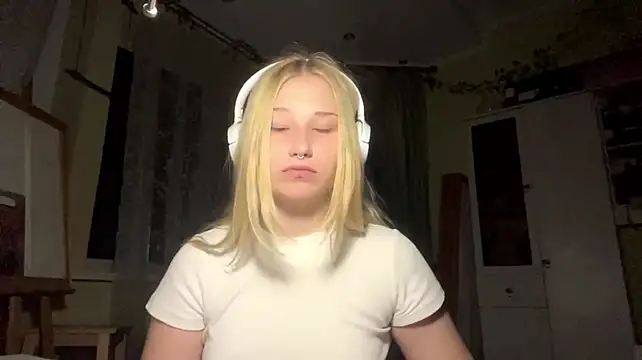 KayleighIacovone's Webcam Show