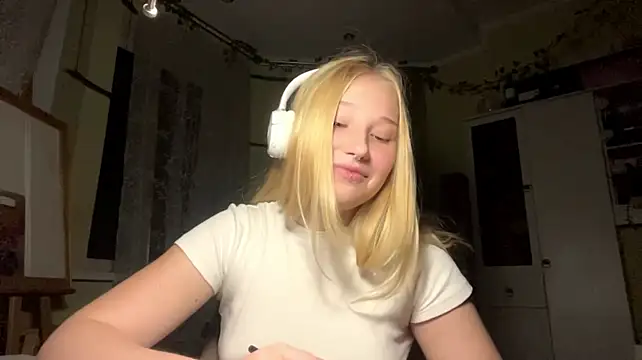 KayleighIacovone – webcam-show