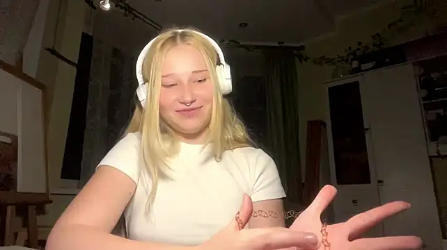KayleighIacovone Шоу с уебкамера
