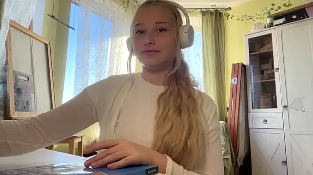KayleighIacovone – webcam-show