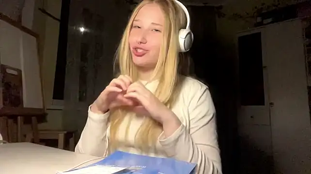 KayleighIacovonen Webbikameraesitys