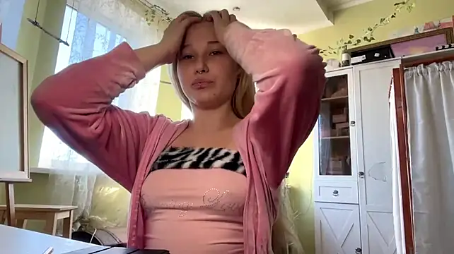 KayleighIacovone – webcam-show