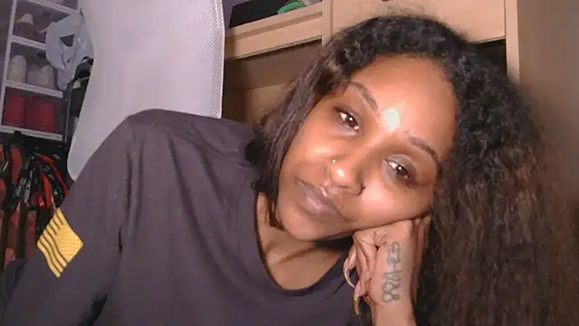 GodesssAtirah's Webcam Show