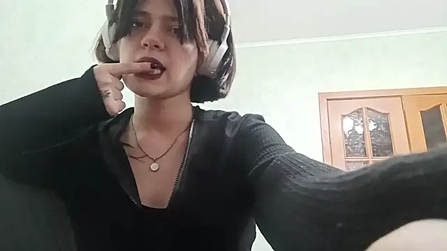 RandiMerkel Adlı Modelin Canlı XXX Sohbeti