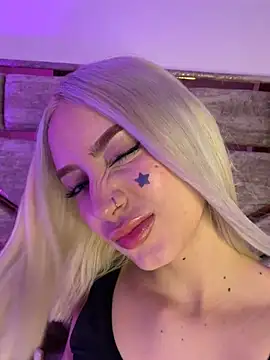הופעת וובקאם של Elaine_montgomery_
