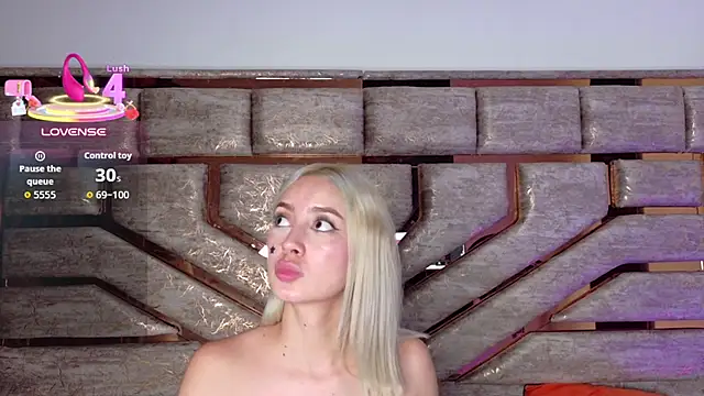 Elaine_montgomery_'s Live XXX Chat