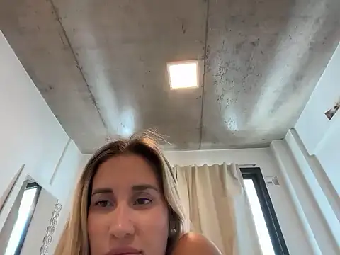 Chatroom XXX en direct de Angela_Only