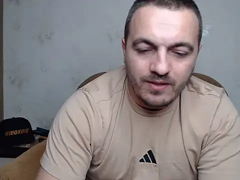 MasterTaylor webkamerás műsora