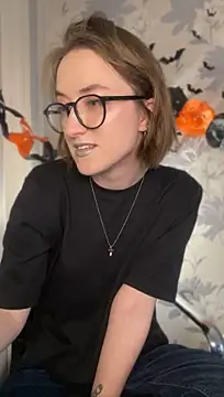 Nia_Rain's Live XXX Chat