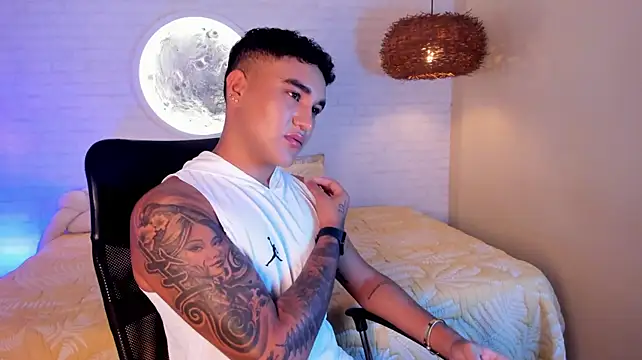 LuccaMoretti1 – webcam-show
