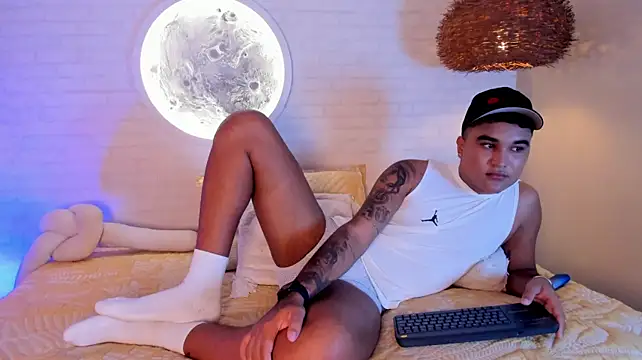 Show de webcam de LuccaMoretti1