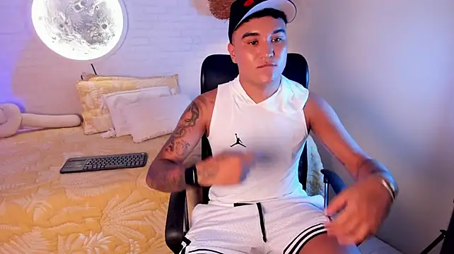 Вебкам-шоу LuccaMoretti1