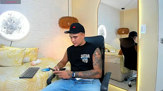 Show de LuccaMoretti1 na webcam