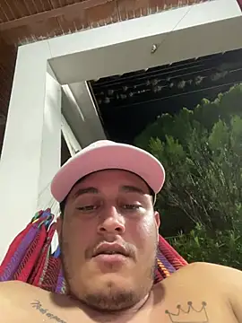 Master_122's Webcam Show