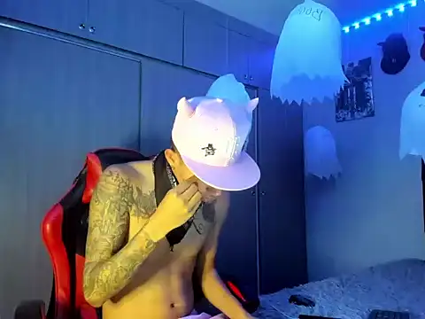 Show modela MarioBeckman na web-kameri