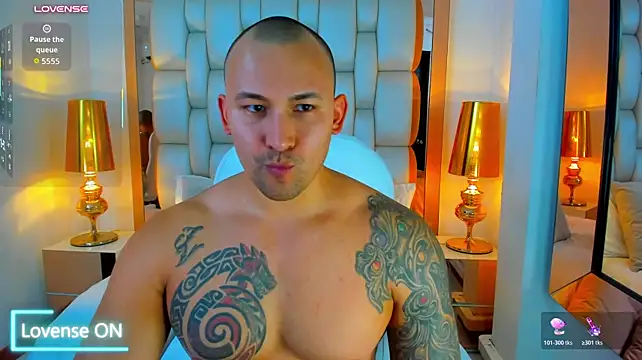 Elliotvelez webcam show